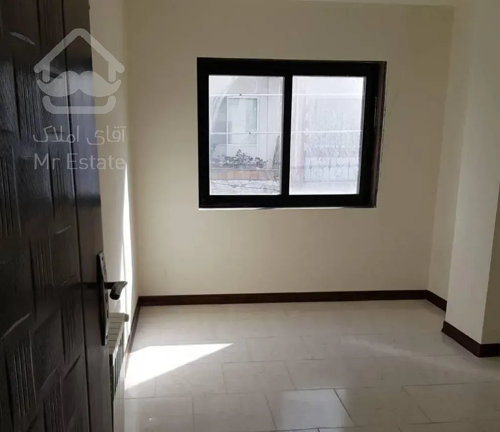 آپارتمان ساحلی ۱۱۳ متری باسندتکبرگ خ معلم