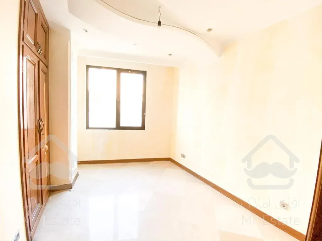 145متر نوساز. طبقه پنجم متریال برند