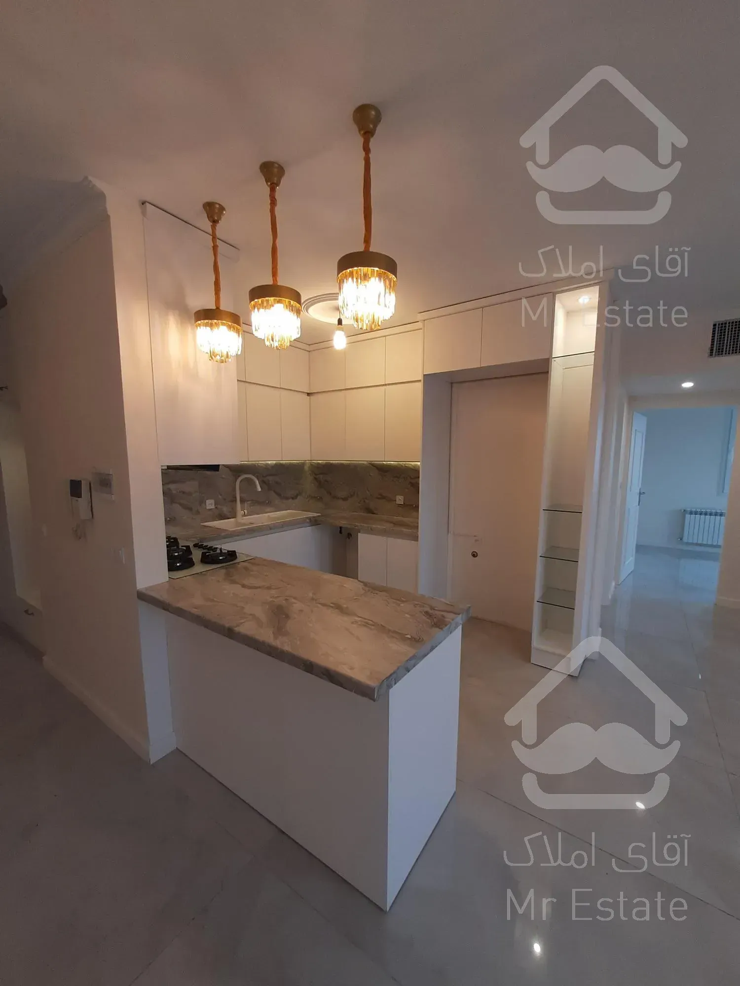 فروش ۸۰متری لاکچری بر بلوار کمالی