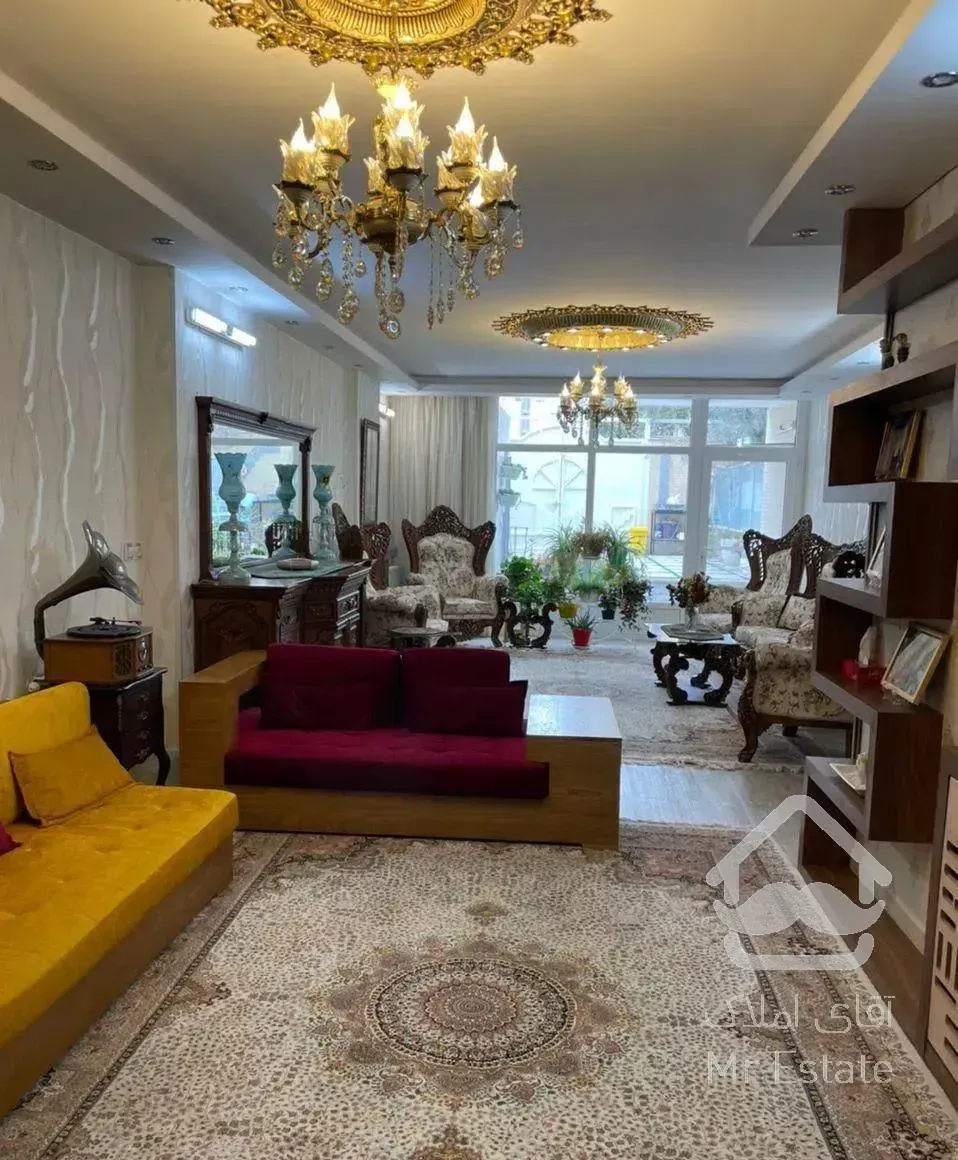 135 متر،همکف حیاط اختصاصی و راه مجزا از ساختمان