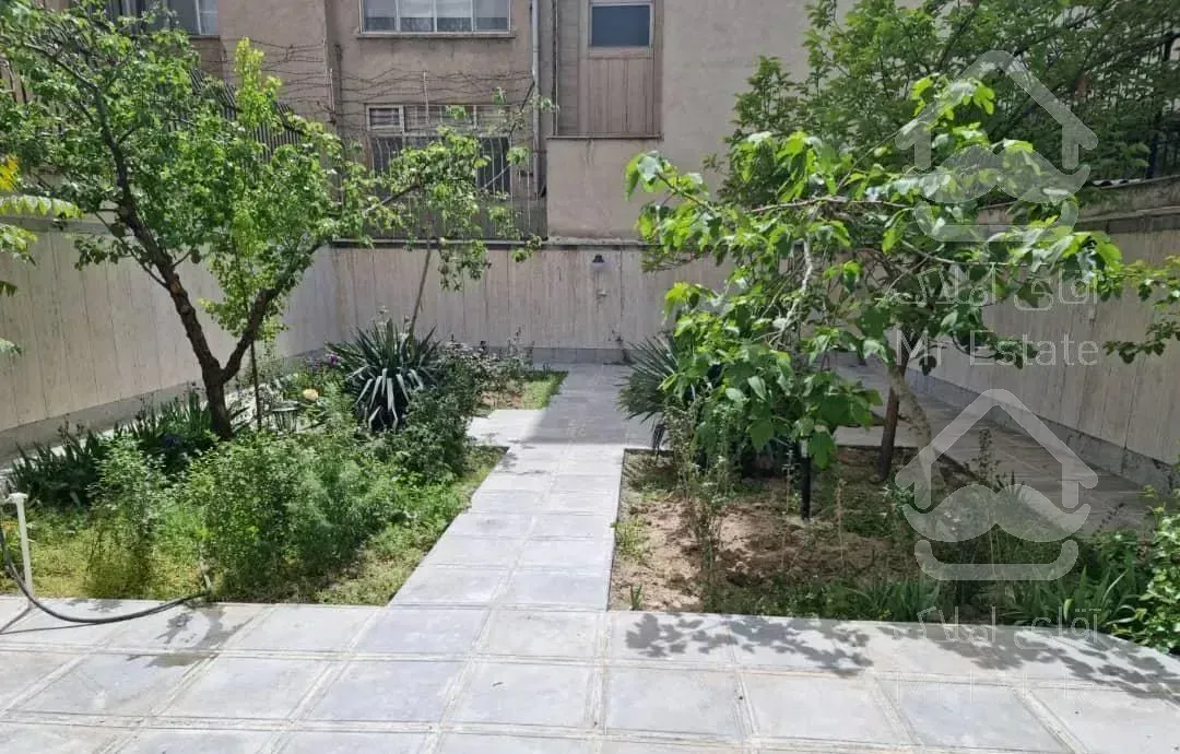 واحد بازسازی شده با 200 متر حیاط مستقل