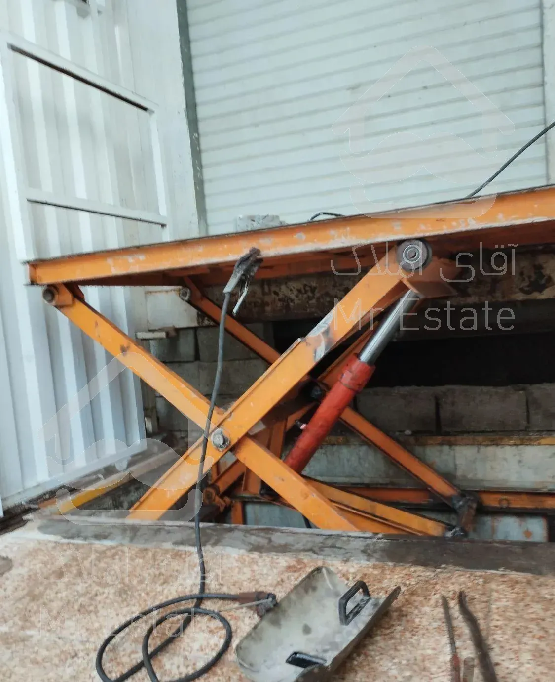 بالابر فروشگاهی ،بالابر خانگی،معلول بر