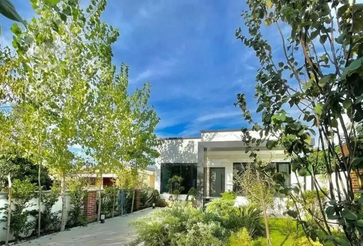 ویلا باغ‌ شیک محمودآباد*300متری*سندتک‌برگ/شهرکی