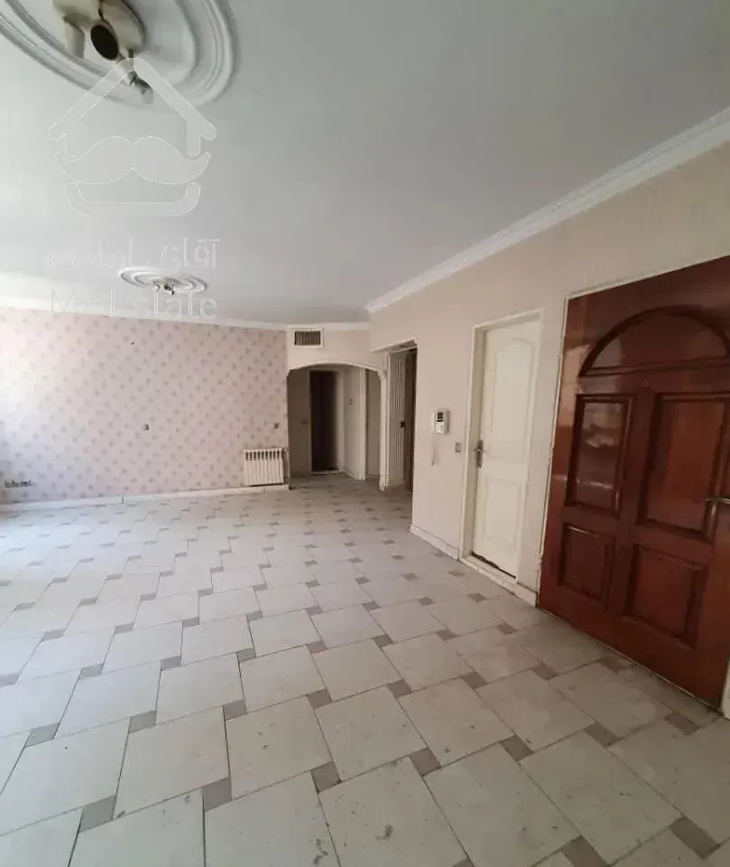 ۸۵ متر خیابان سمیه بین خیابان مفتح و ایرانشهر