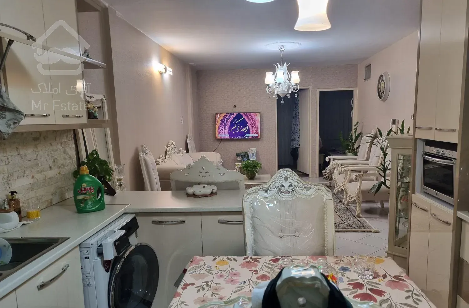 واحد ۶۵ متری بازسازی شده کم تردد