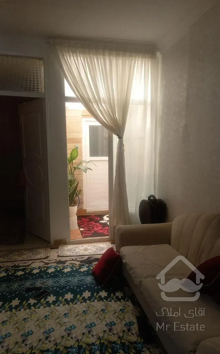 فروش آپارتمان ۷۶ متری ۱ خوابه همکف در شمیران‌نو