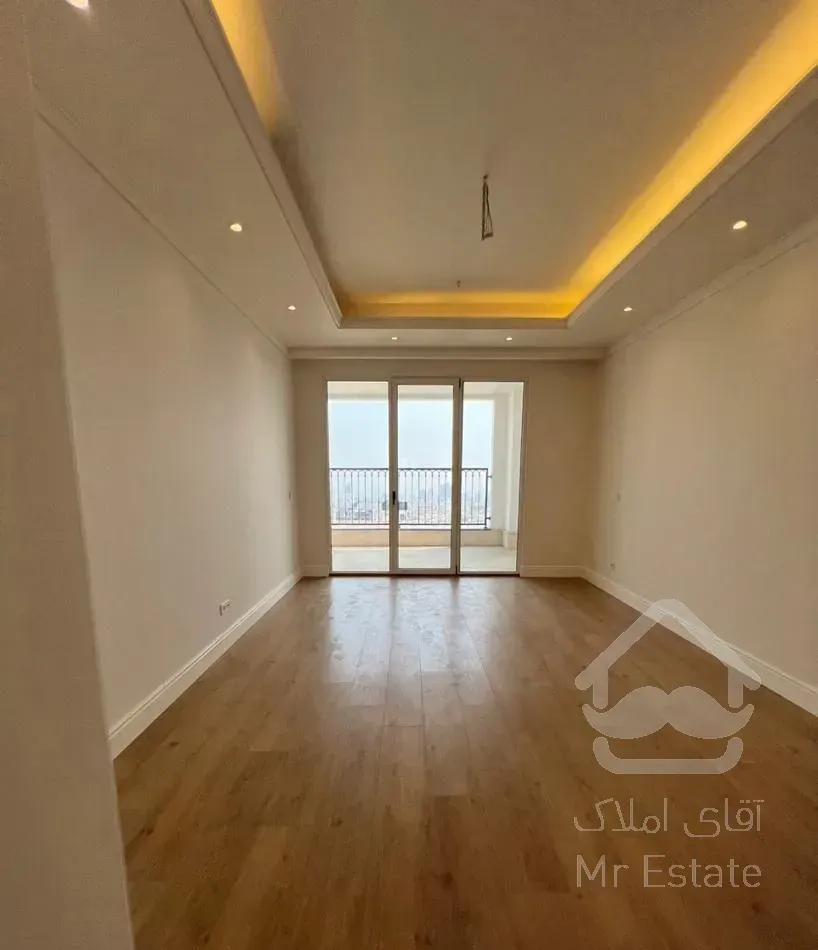 ۱۸۰متر کاخ اپارتمان با ویو ابدی ومشجر