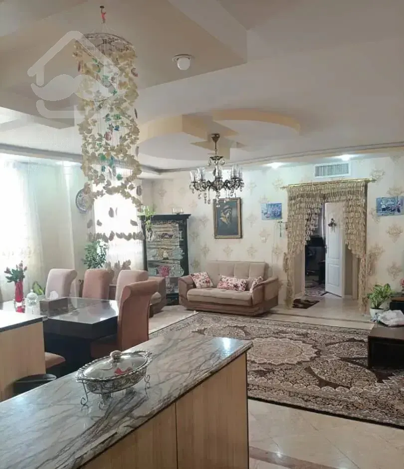 ۱۰۰ متر/دوخواب/فول امکانات/تراورتن/سالن پرده خور