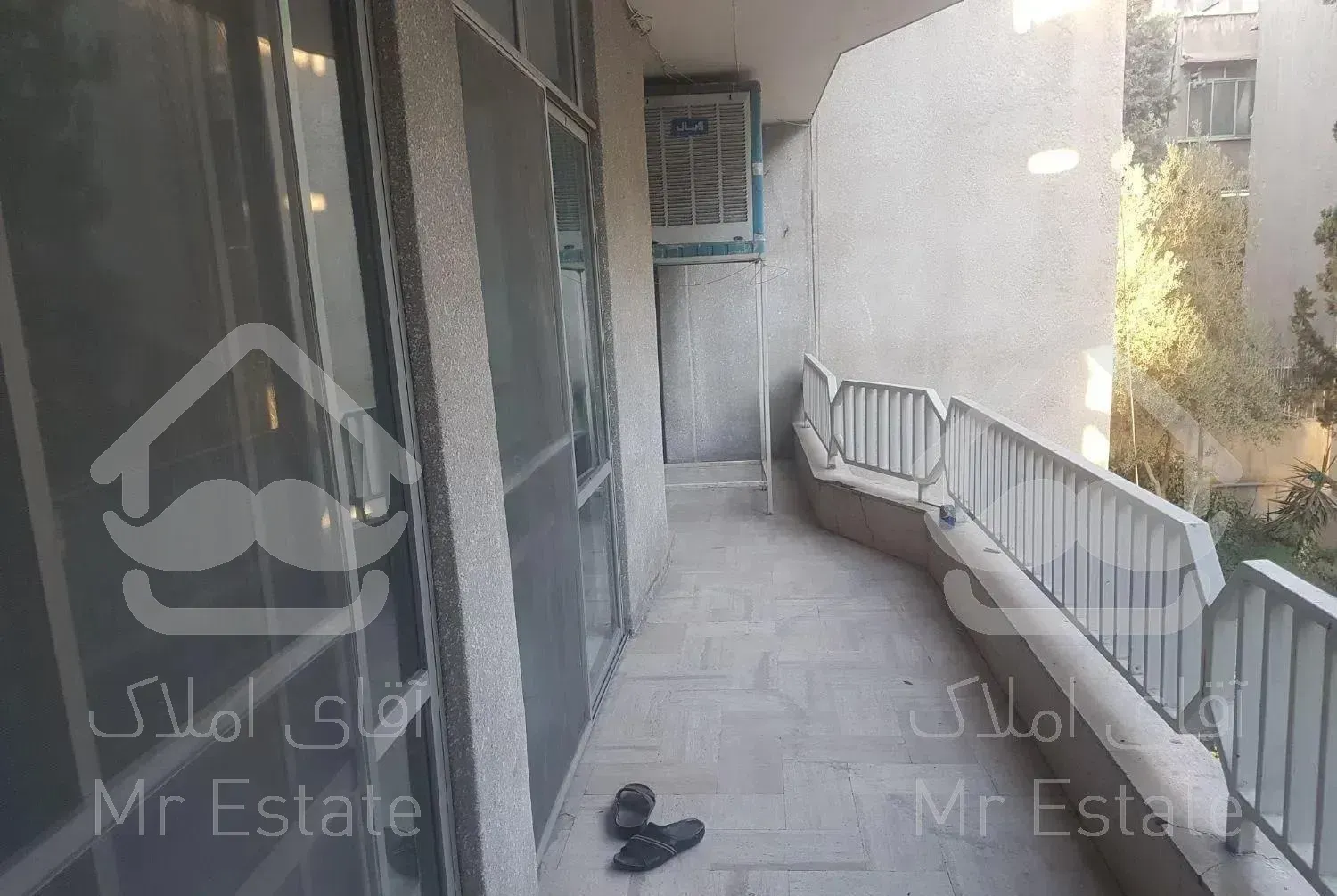 فاطمی نزدیک پارک لاله200متر3خ2پارکینگ واسانسور