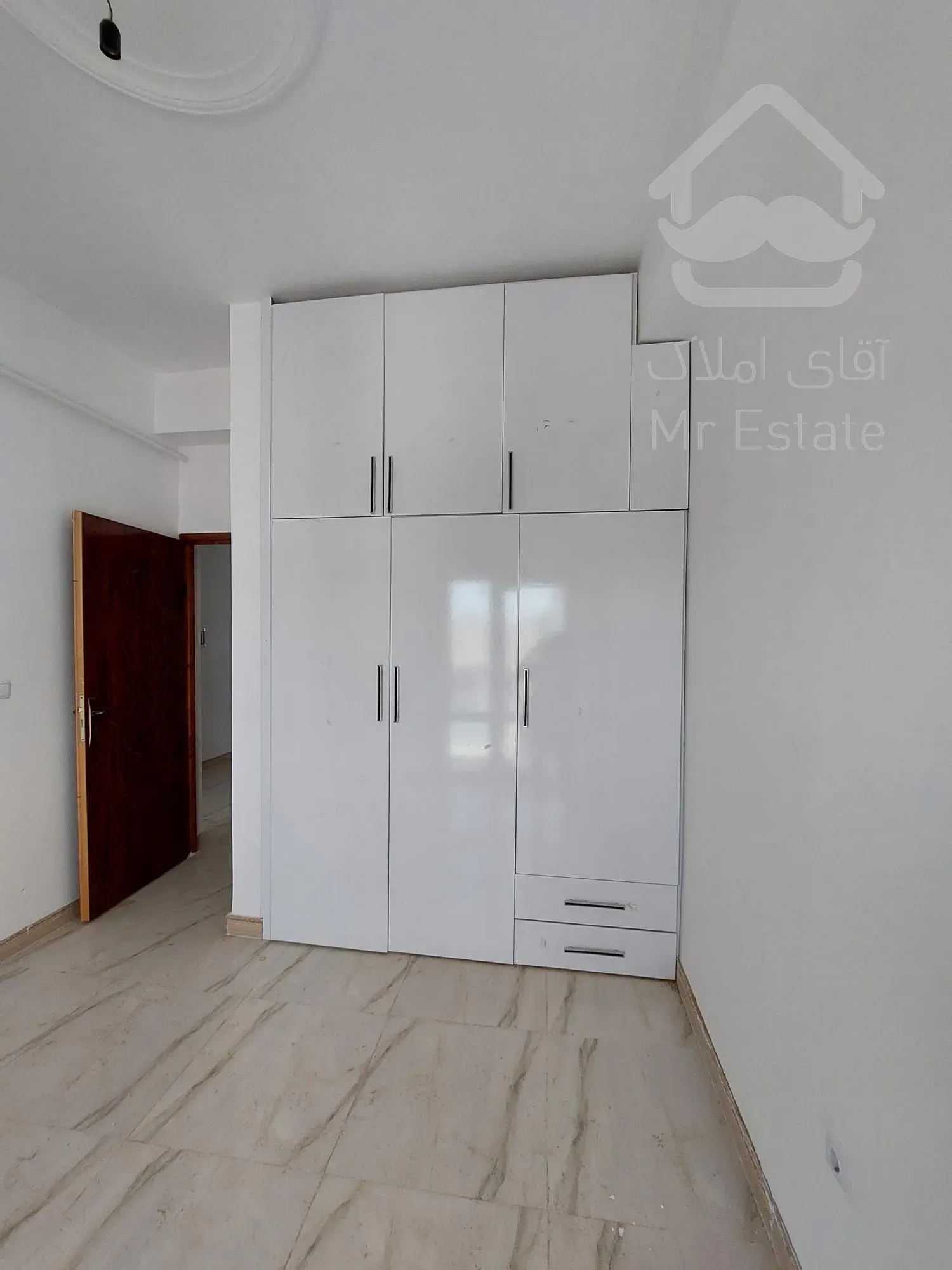 آپارتمان نوساز کلید نخورده