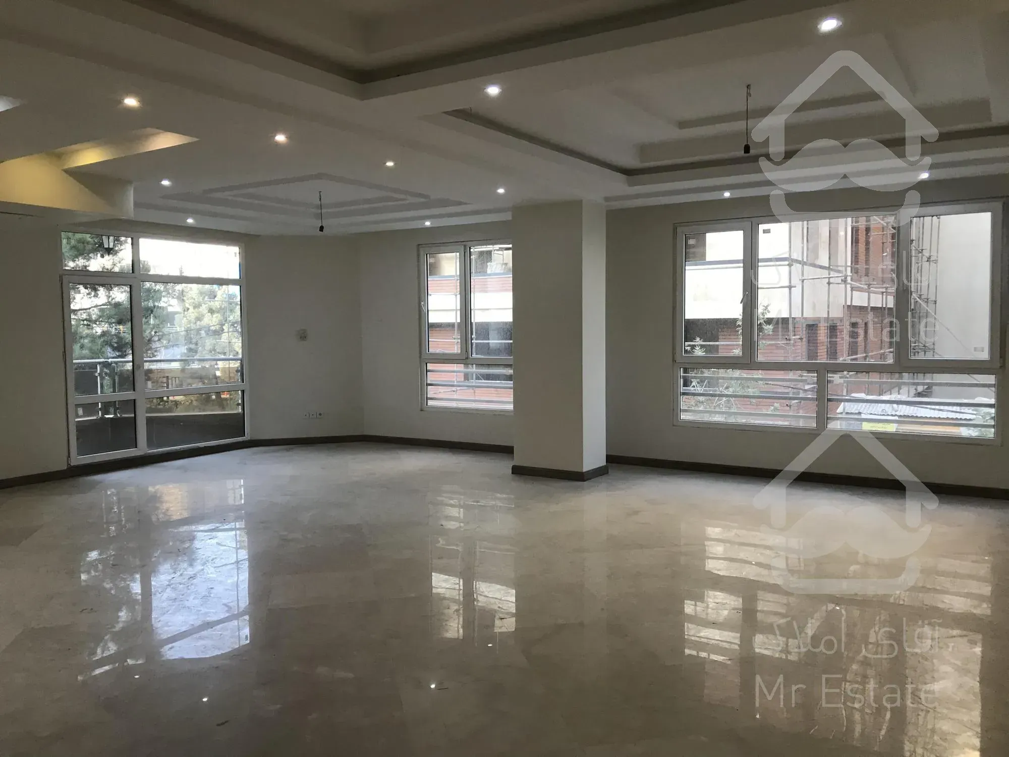 ۱۷۶ متر تک واحدی اباذر