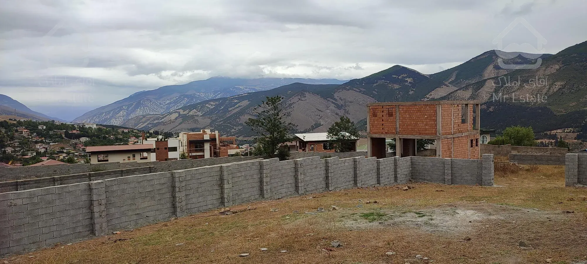 بافت مسکونی. دیوار کشی شده