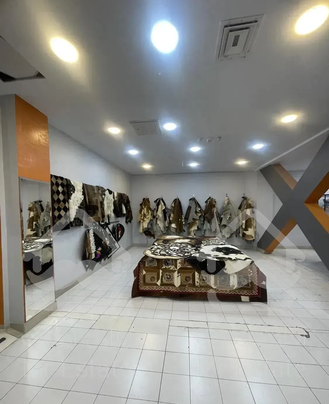 مغازه ۲۵ متری شریعتی