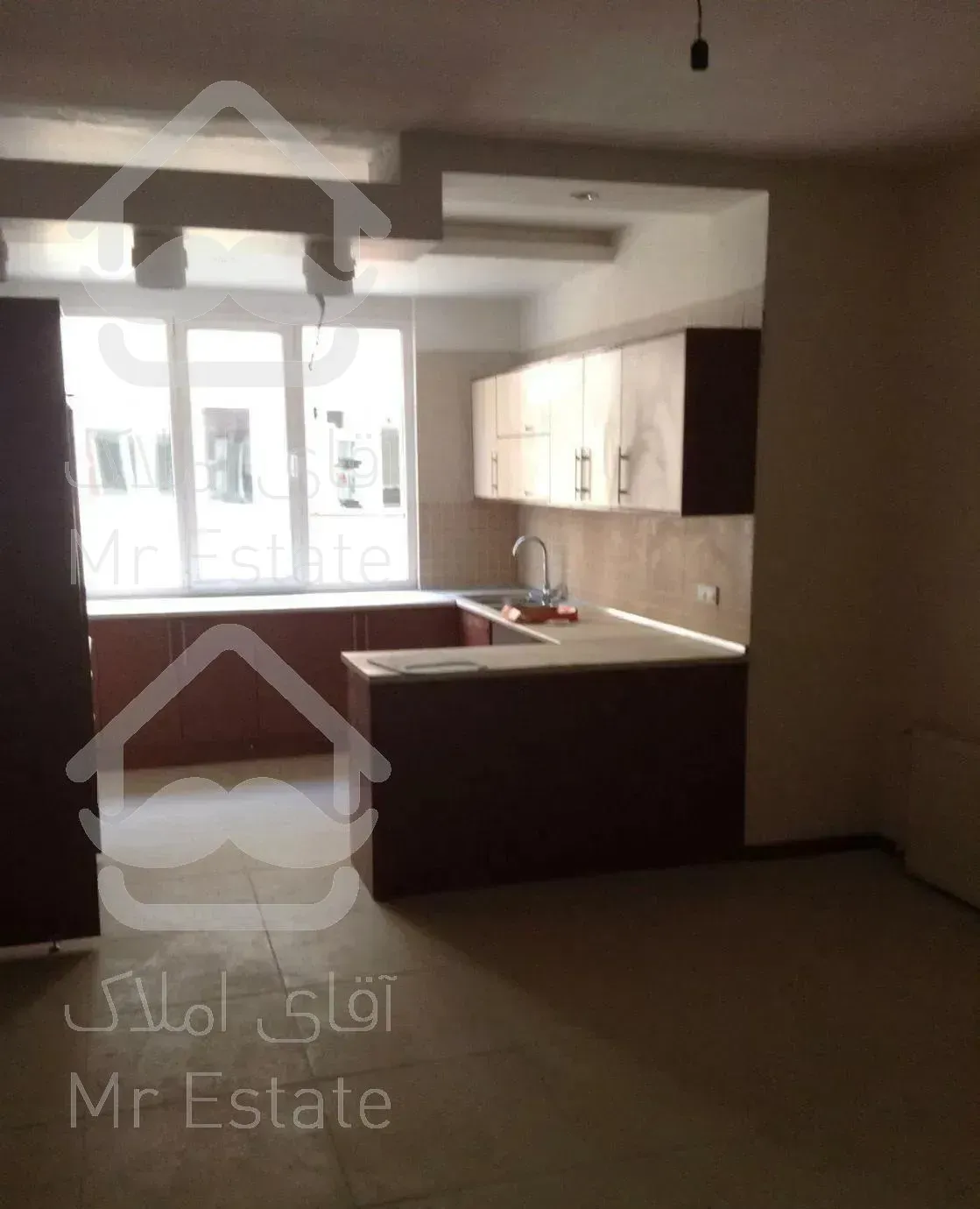 ۶۴ متر / ۱ خوابه/ سالن پرده خور