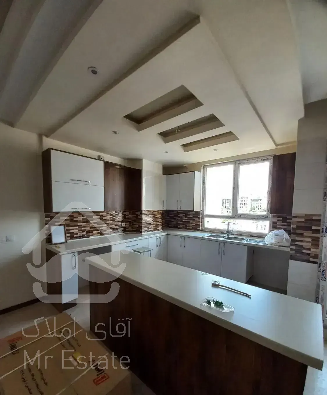 ۱۴۵ متر فول امکانات بلوار فردوس شرق