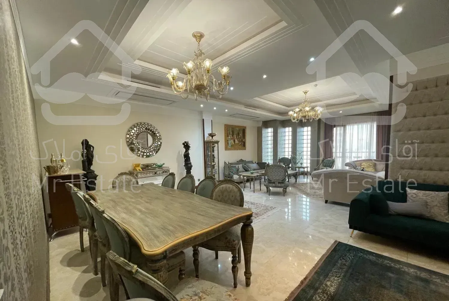 ۲۲۰متری فول. تراس دار.