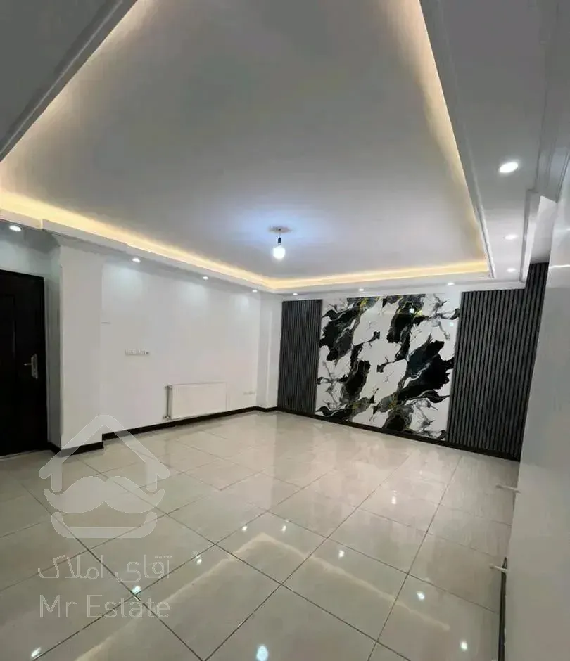 ۶۴متری / قدرالسهم دار / کم واحد/ پارکینگ /سنددار