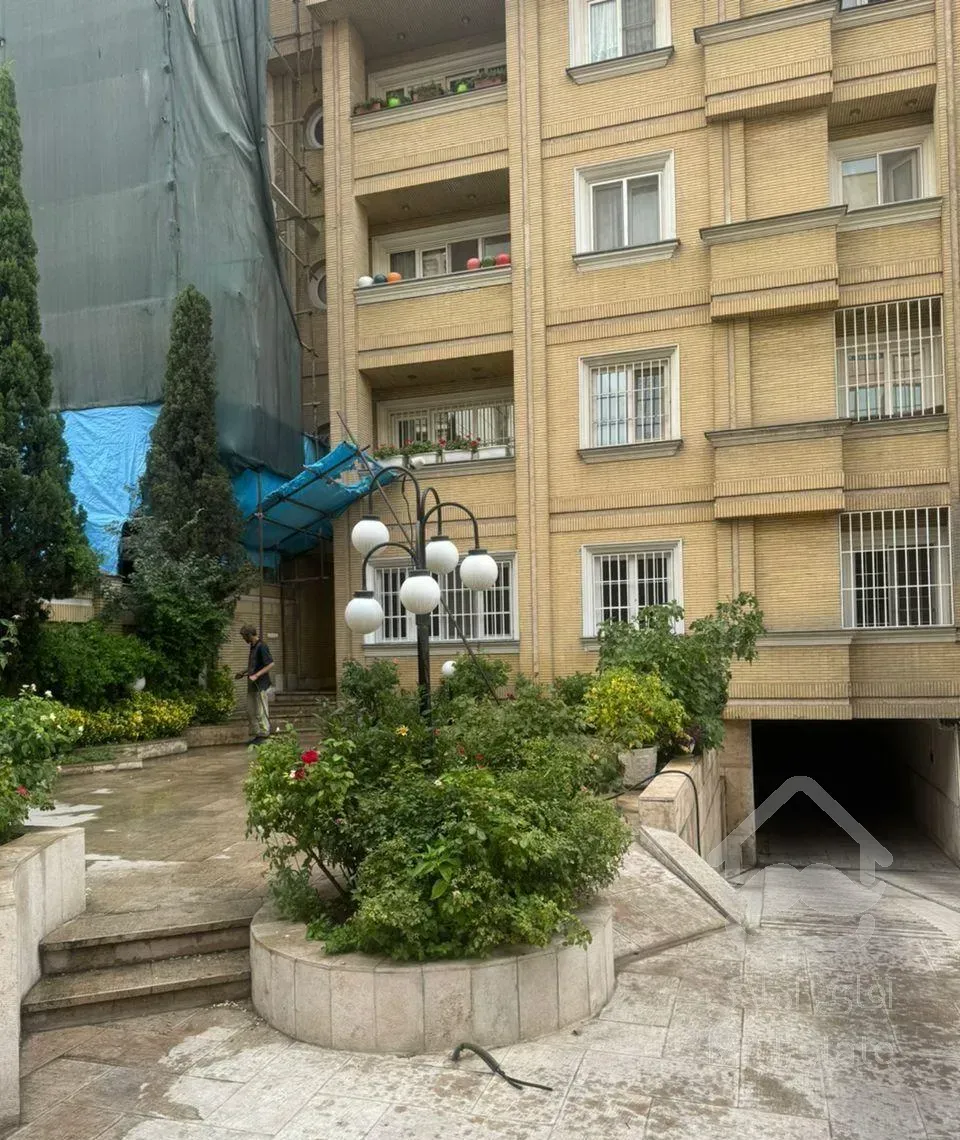 میرداماد۱۳۰متر/خطی نورجنوب/۷۰مترقدرالسهم/کم واحد