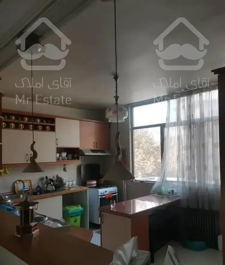 آپارتمان ۱۷۰ متر ونک