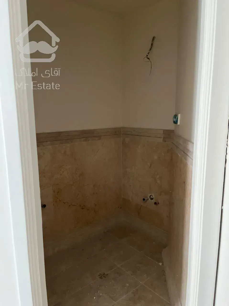 اجاره و رهن آپارتمان زعفرانیه 200  متر لوکس