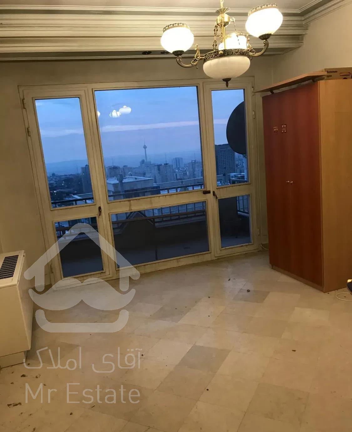 ٢٧٠ متر  ٣ خواب ٦٠متر تراس