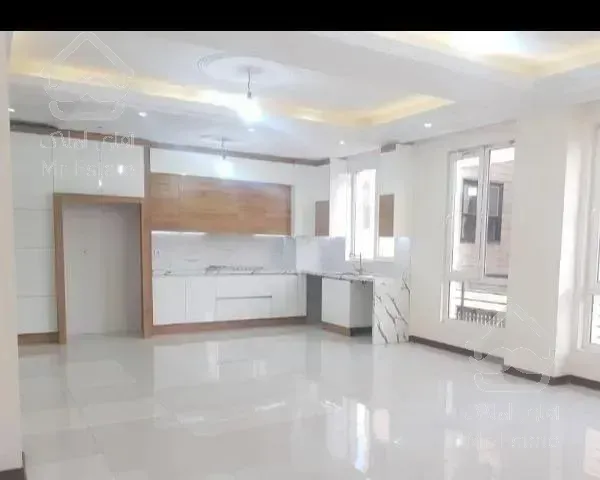 ۸۶متری/خوش نقشه/فول امکانات/گذر