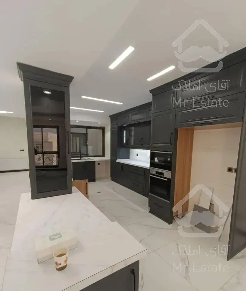 ۱۴۰متر دو خواب ودو پارکینگه مدرن درحد کلید نخورده