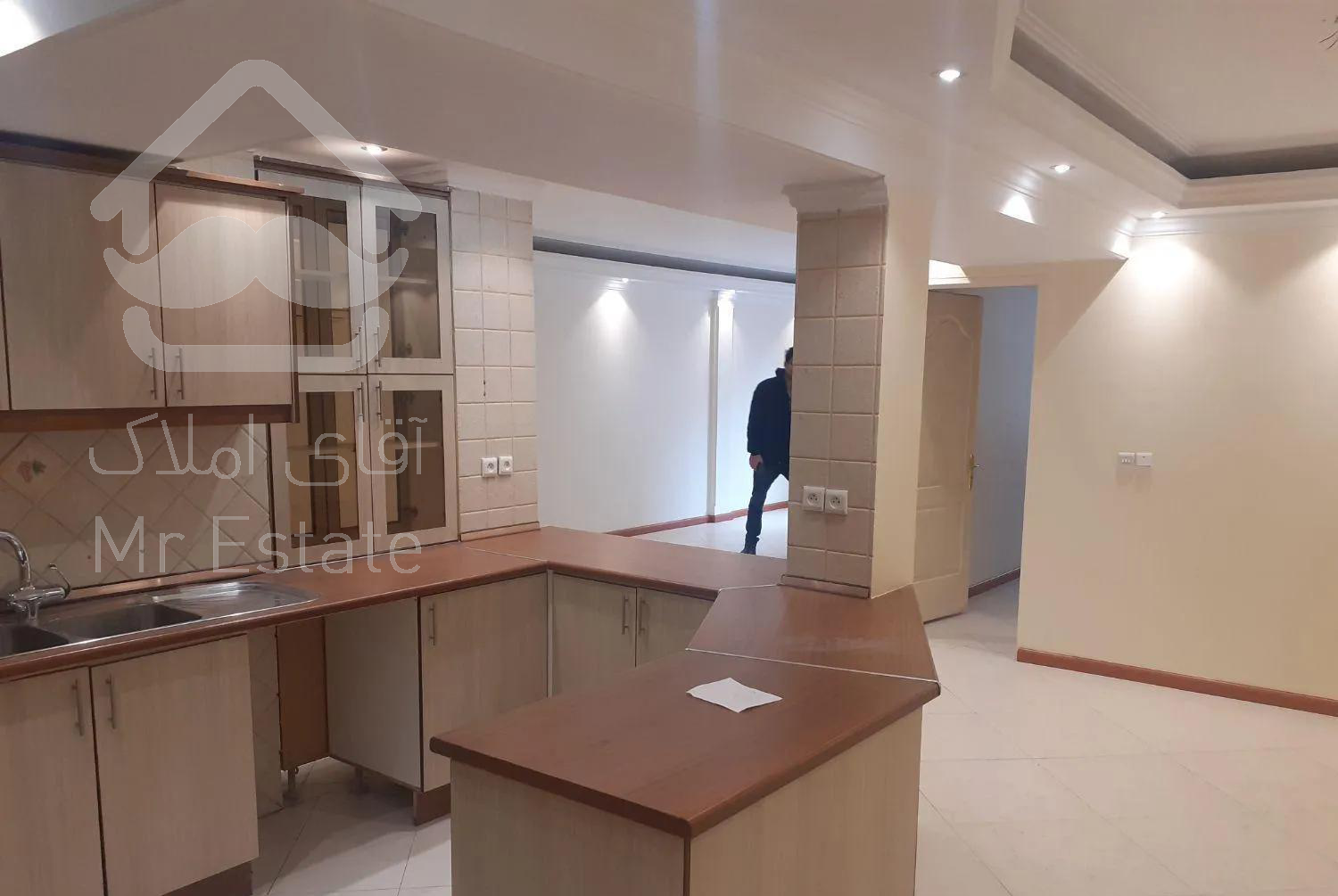 زعفرانیه ۹۰متر اصف-سکونت و کار