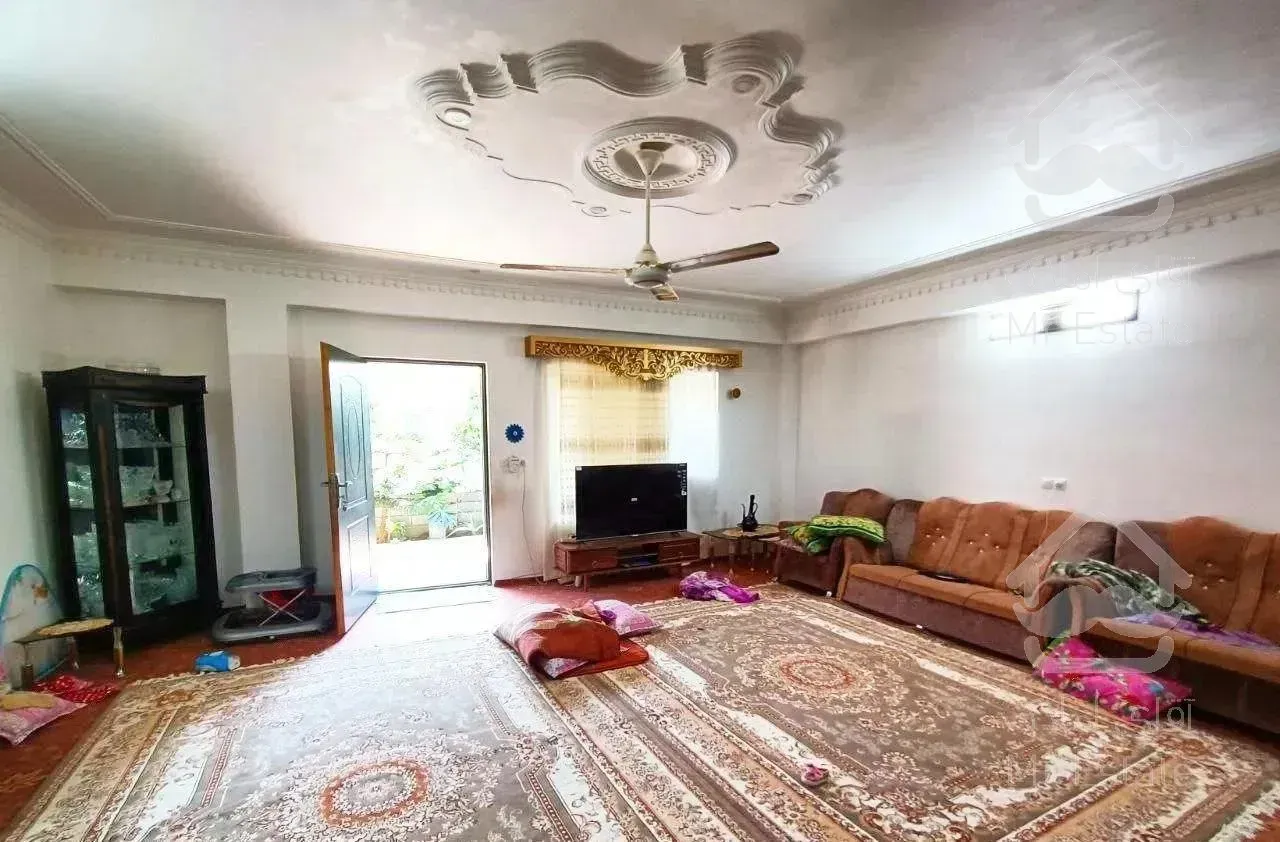 فروش ویلا 300متری باحیاط زیبای مرکبات