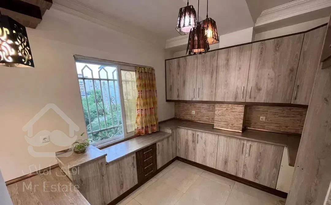 فروش آپارتمان ۱۱۰مترهراز آسانسور قیمت مناسب