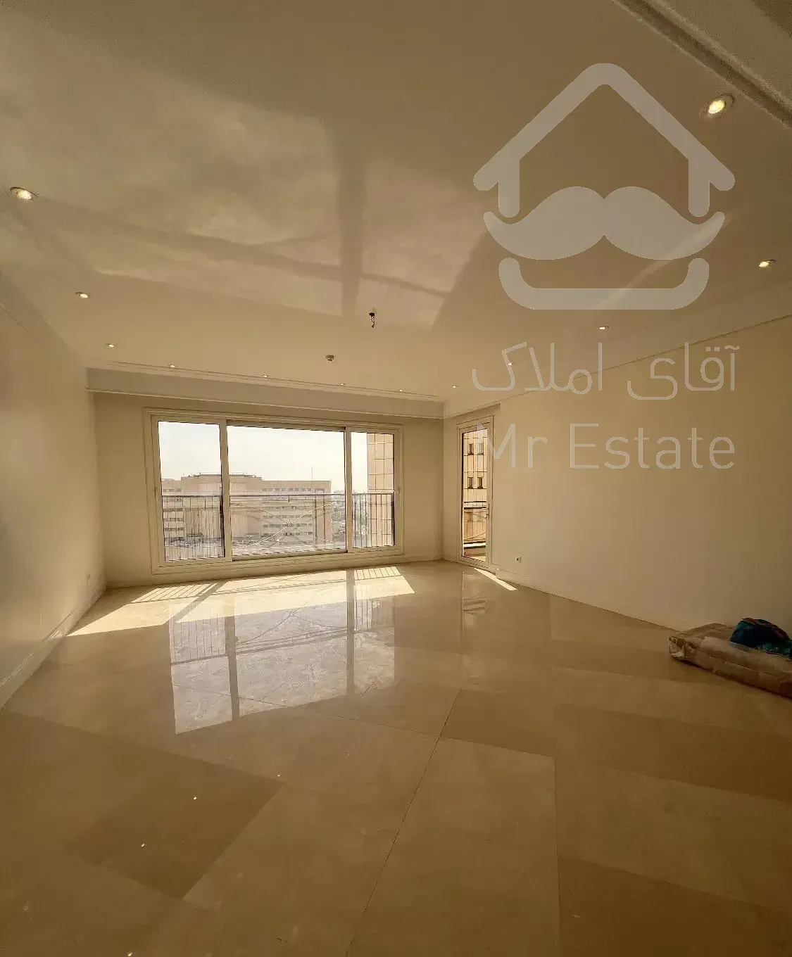 ۱۰۵متر ۲ پارکینگ نوساز (فرمانیه)