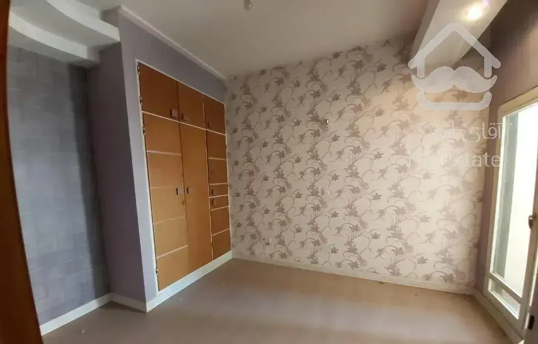 ونک ۱۴۵ متر/ استخردار/۱۰ ساله کلید نخورده