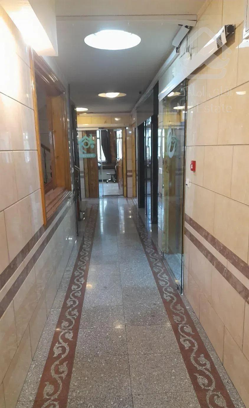 آپارتمان ۱۰۰متری نیاوران