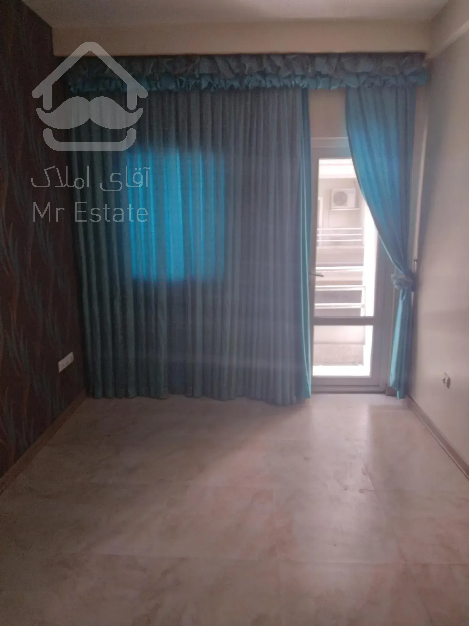 ۶۴ متر فول نورگیر خطی