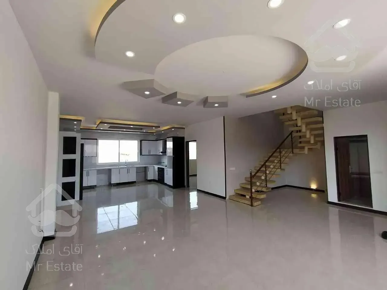 فروش ویلا ۲۵۰متری