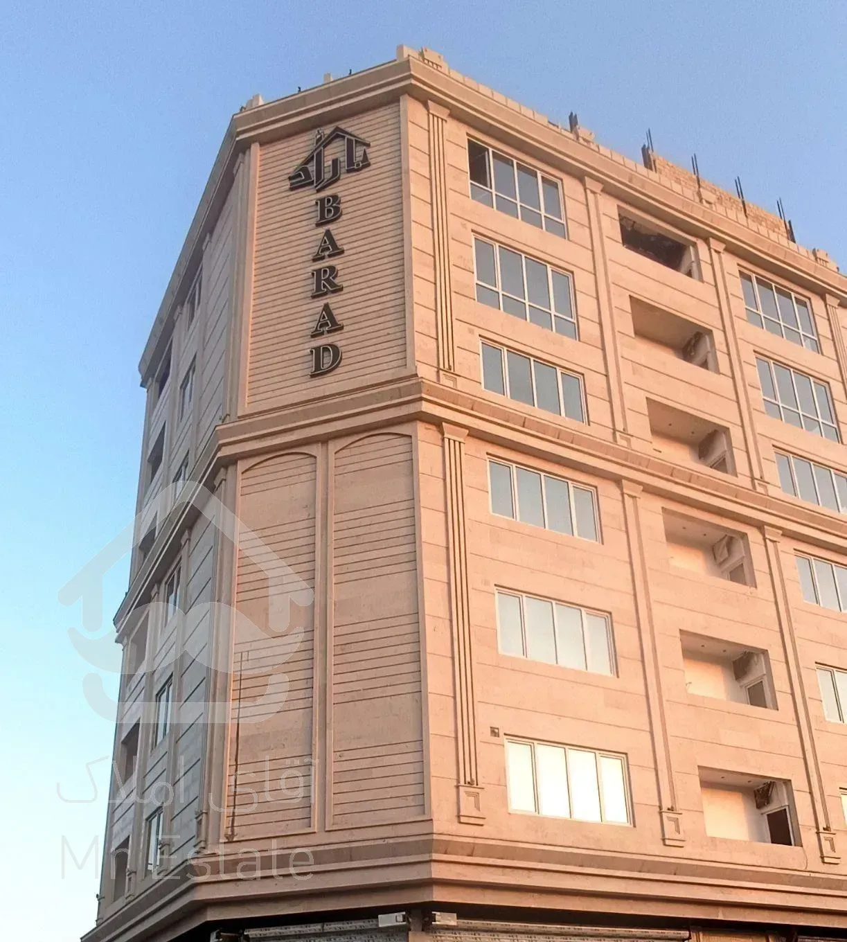 فروش واحد ۱۳۵ متری با پنجره و ویو رو به طبیعت