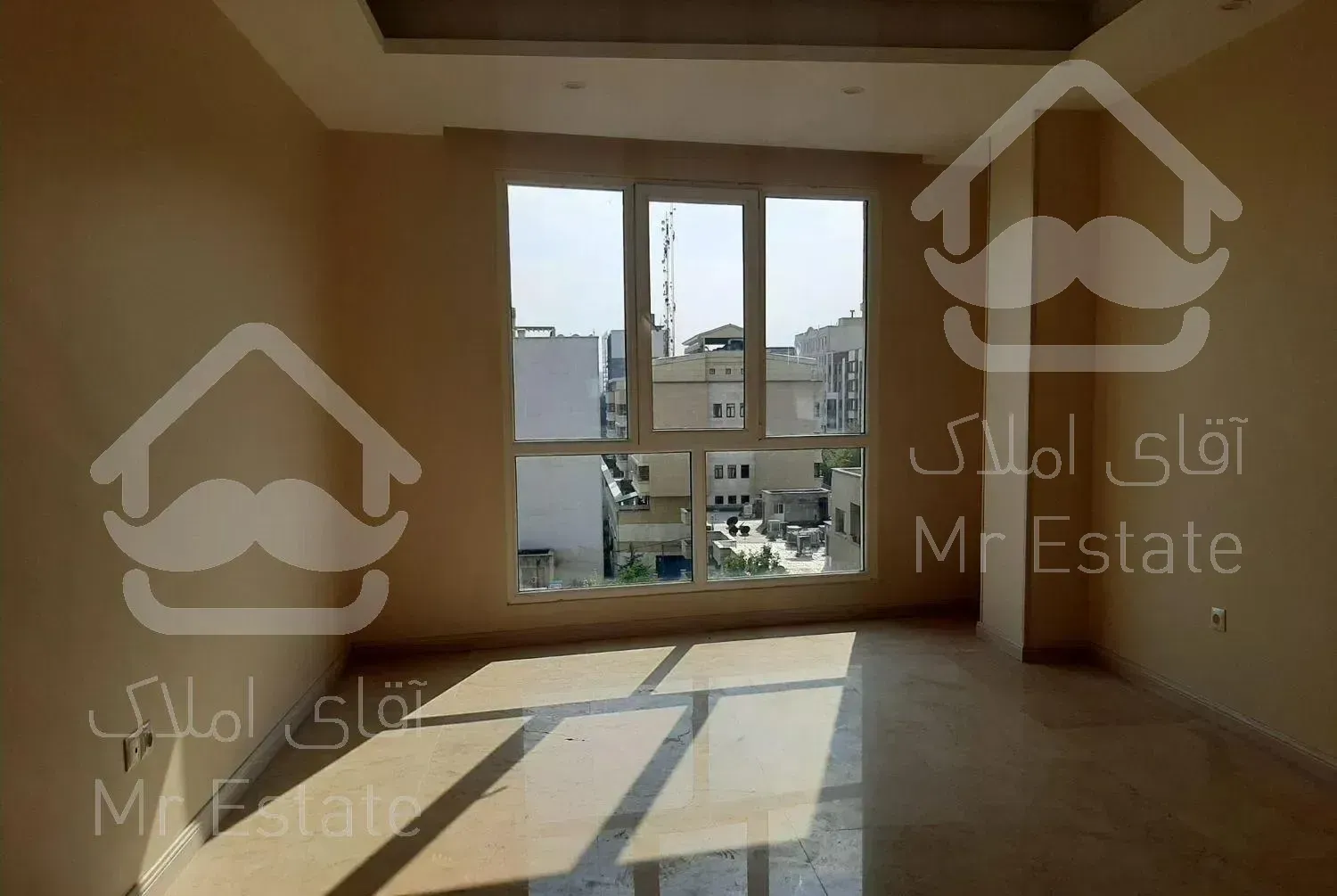 ولنجک۲۵۰مترنوسازسه پارکینگ سندی