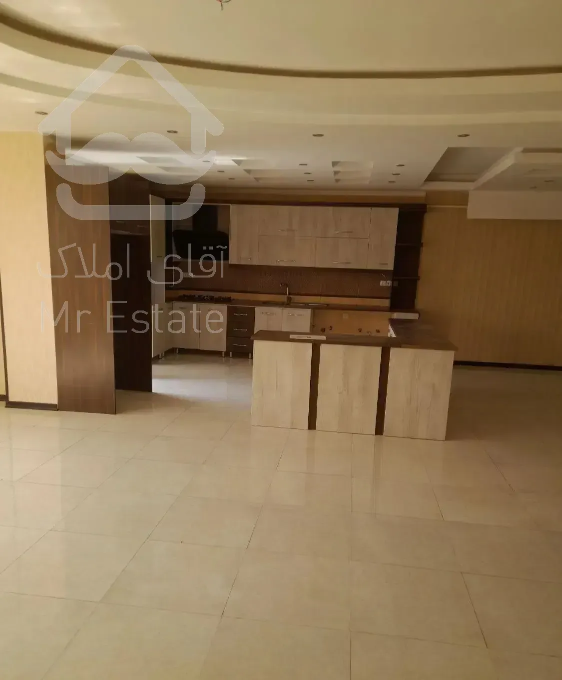 اپارتمان ۱۷۶متری واقع پونک۱