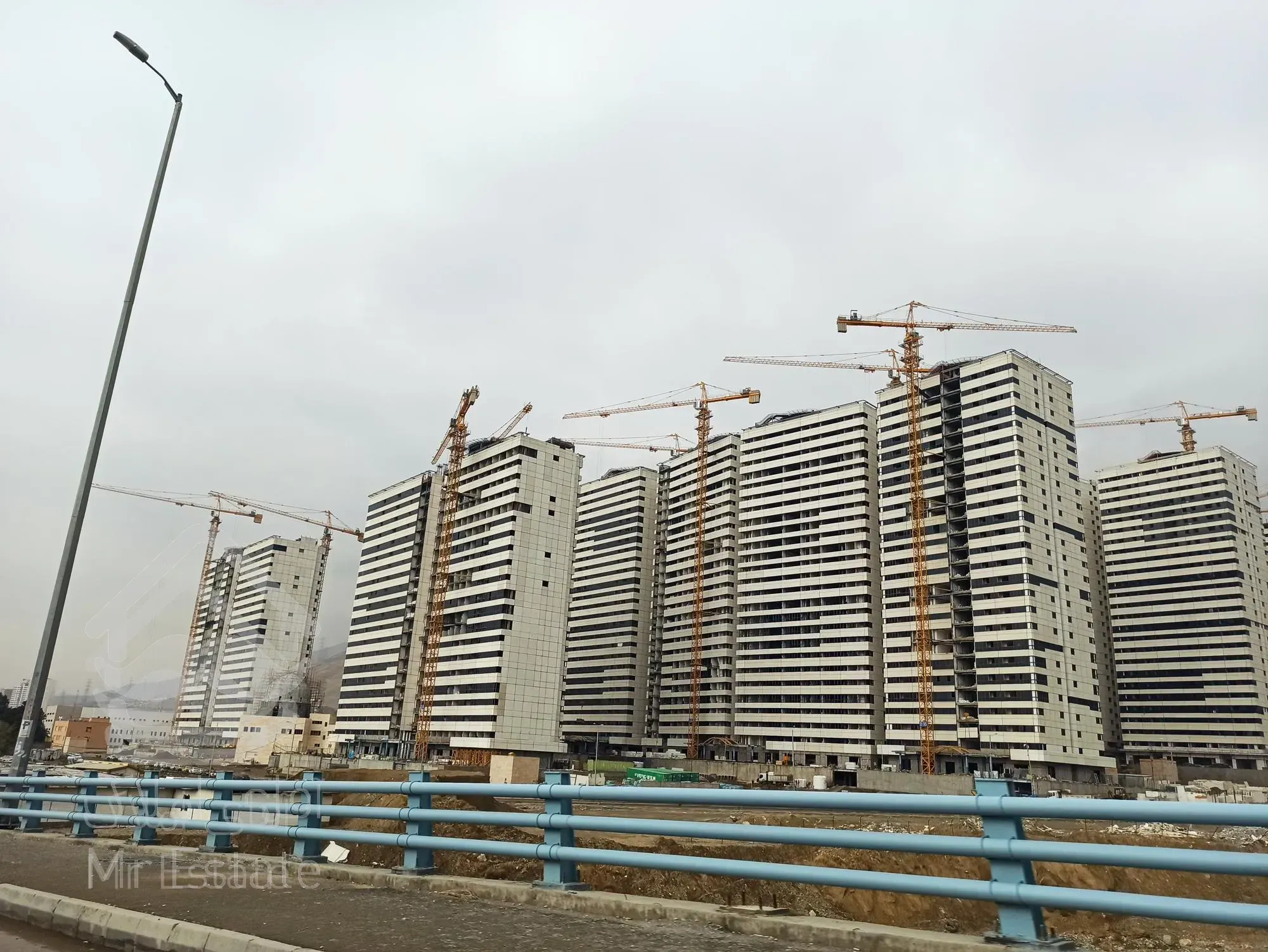 پیش فروش واحد مسکونی دربرج خرازی