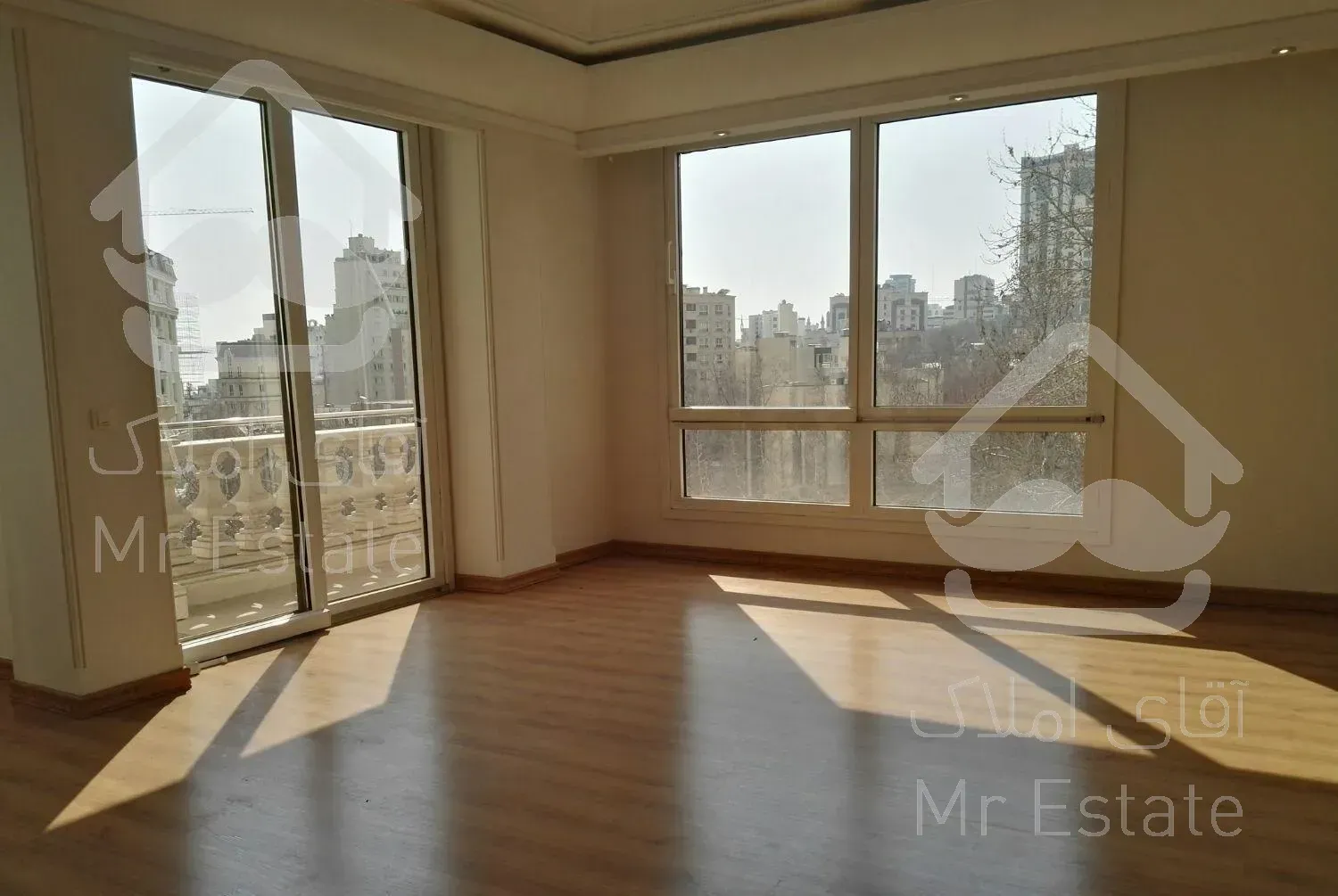 فروش 370 متر 4 خواب کلید نخورده