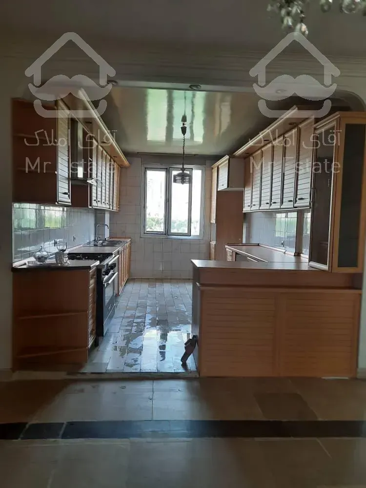 آپارتمان ۱۴۰ متری شهرک هما