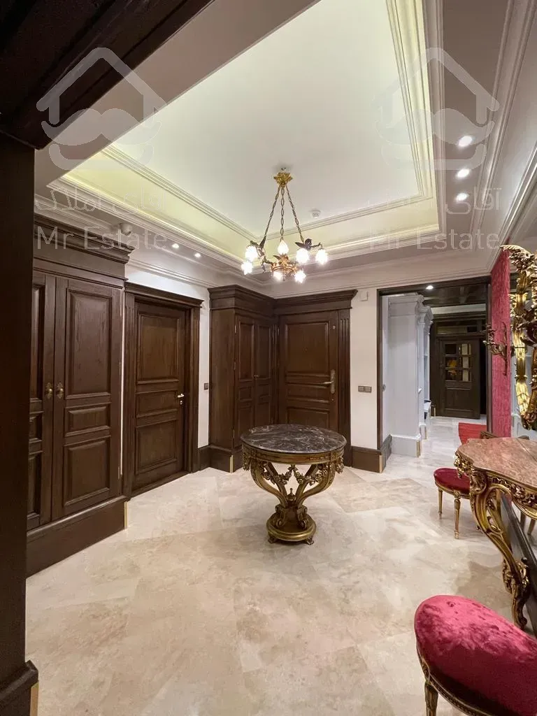 الهیه تاپ لوکیشن ۳۷۰ متر طبقه ۴ ، کم واحد