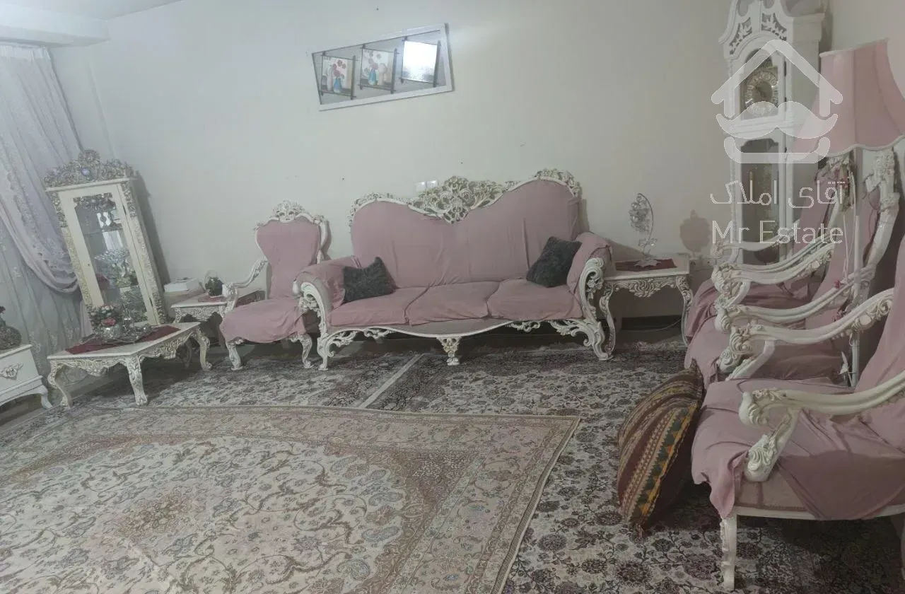 ۱۰۶متر/۲خواب/فول/شمال میدان دریاچه