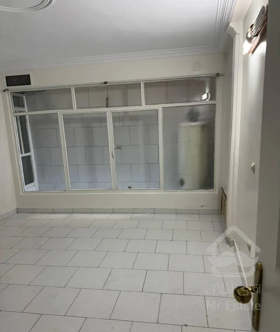 فروش آپارتمان ۶۰ متری ۲ خوابه زیر همکف در مینا