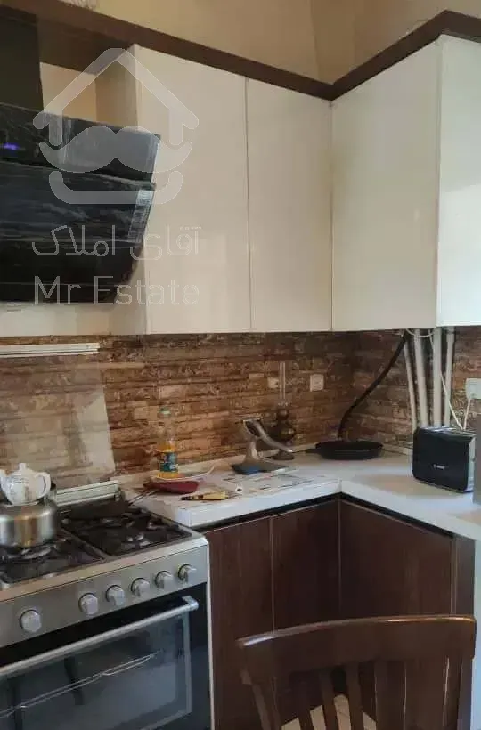 ۱۳۰ متر / ۲ خواب / غرق در نور / جمهوری گلشن