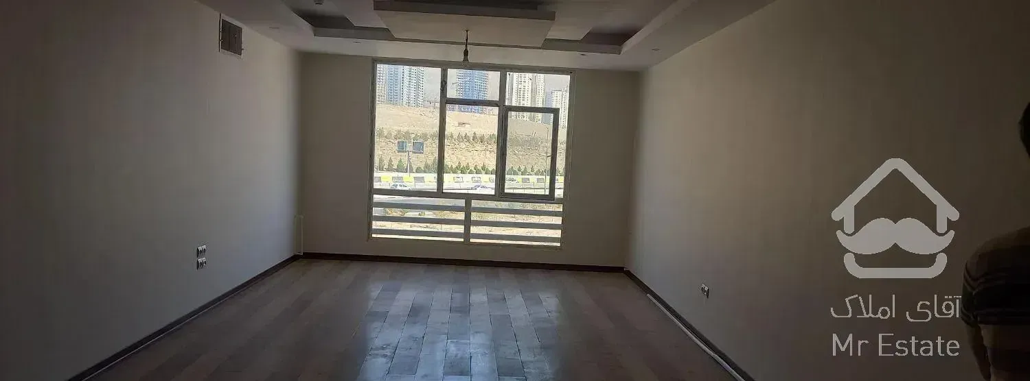 آپارتمان ۱۰۴ متر دوخواب