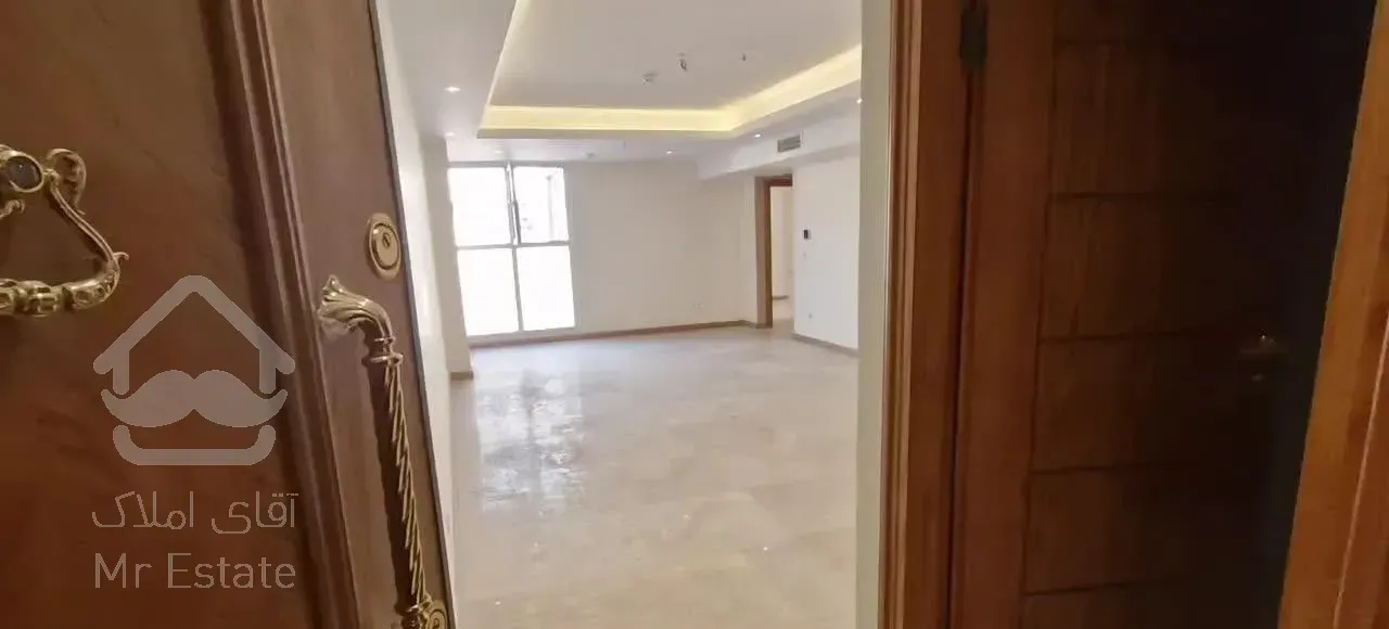 پاسداران/ شهید عراقی/ ۹۵ متر نوساز روبه افتاب