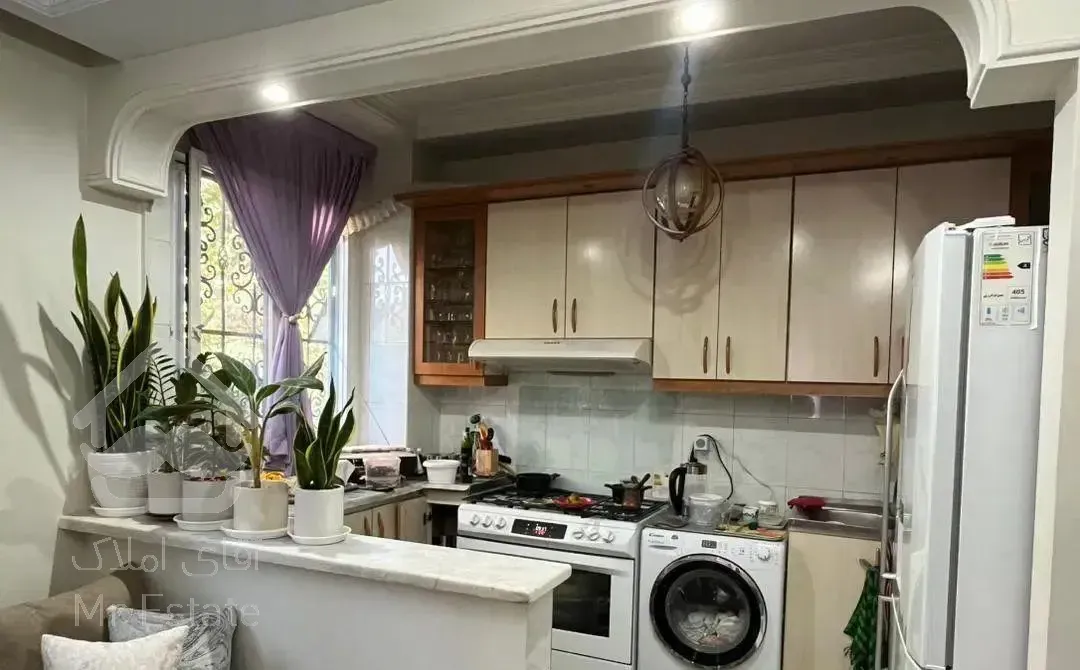 ۵۰متر، انفجار نور، بهترین فرعی