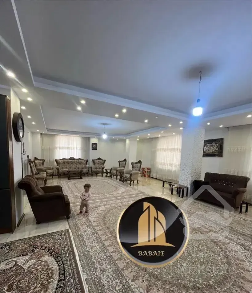 آپارتمان ۱۵۰متری /شهرک ولیعصر/خانم تاجیک