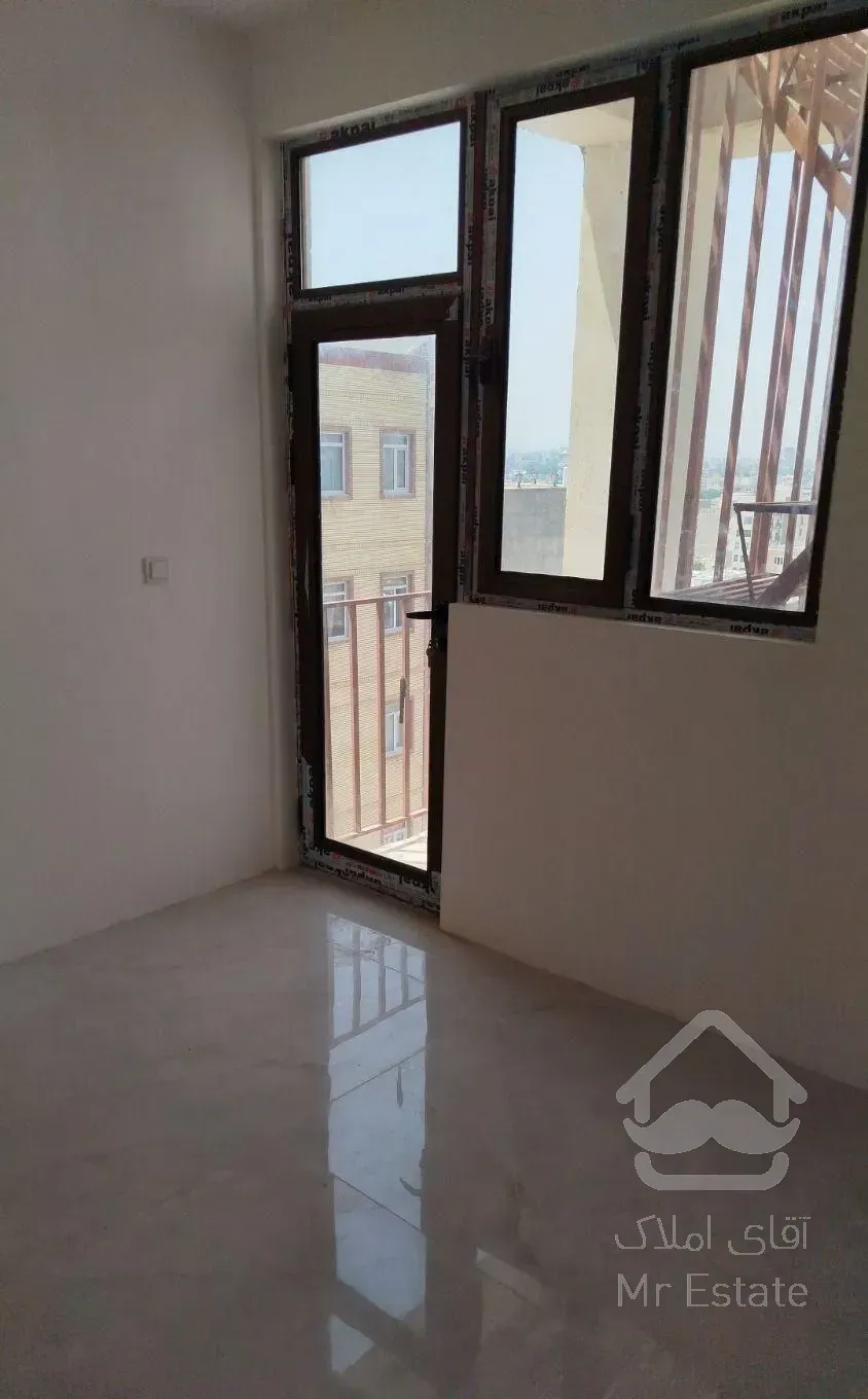 کلید نخورده تک واحدی غرق نور ( امین )